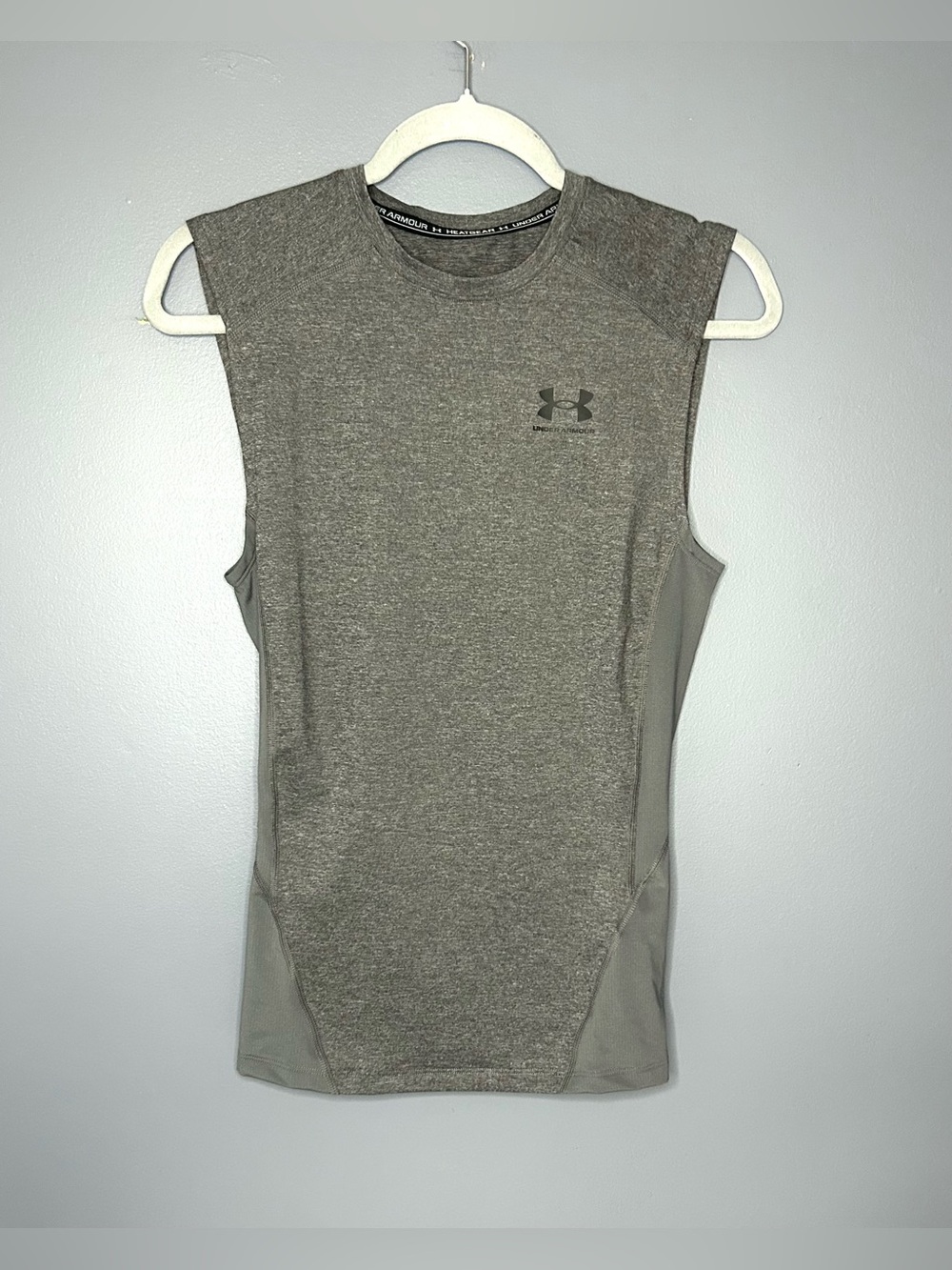 Under Armour Tank Top Mens M Gray HeatGear Compression Sleeveless Shirt 1361522